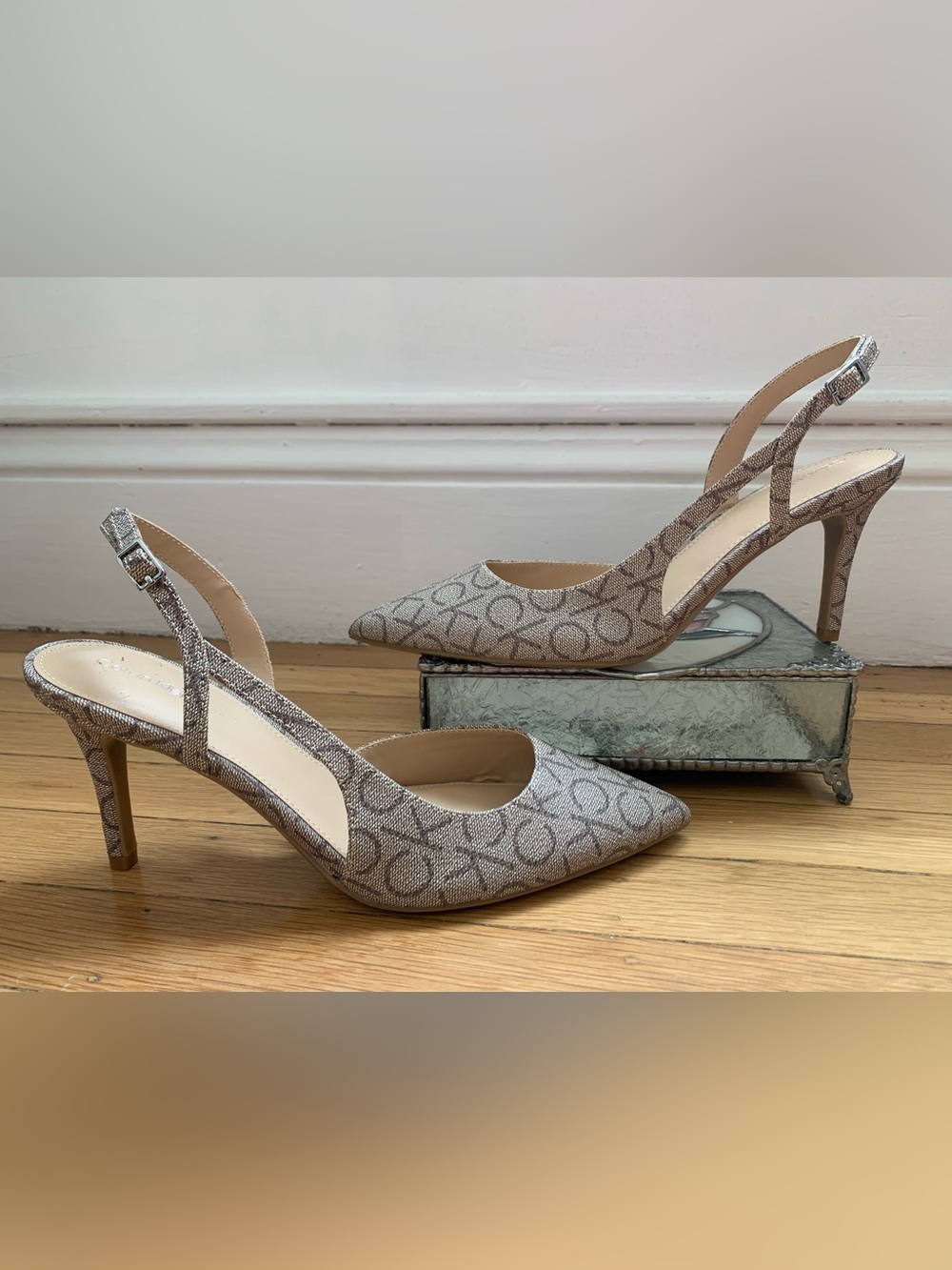 NWOB CALVIN KLEIN GERINNY High Heel CK Logo Slingback Shoes Size 9.5M